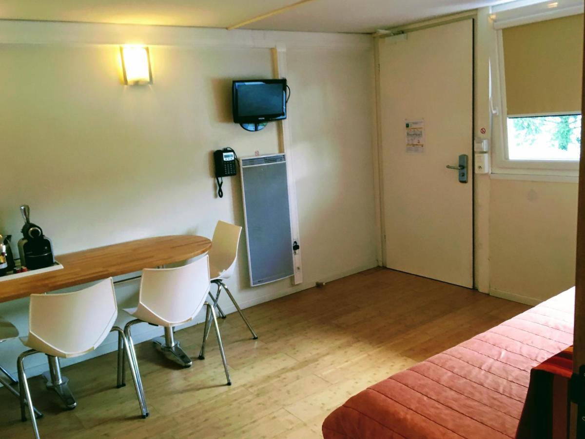 Hotel Pierre Blanche Chatillon-en-Michaille Esterno foto