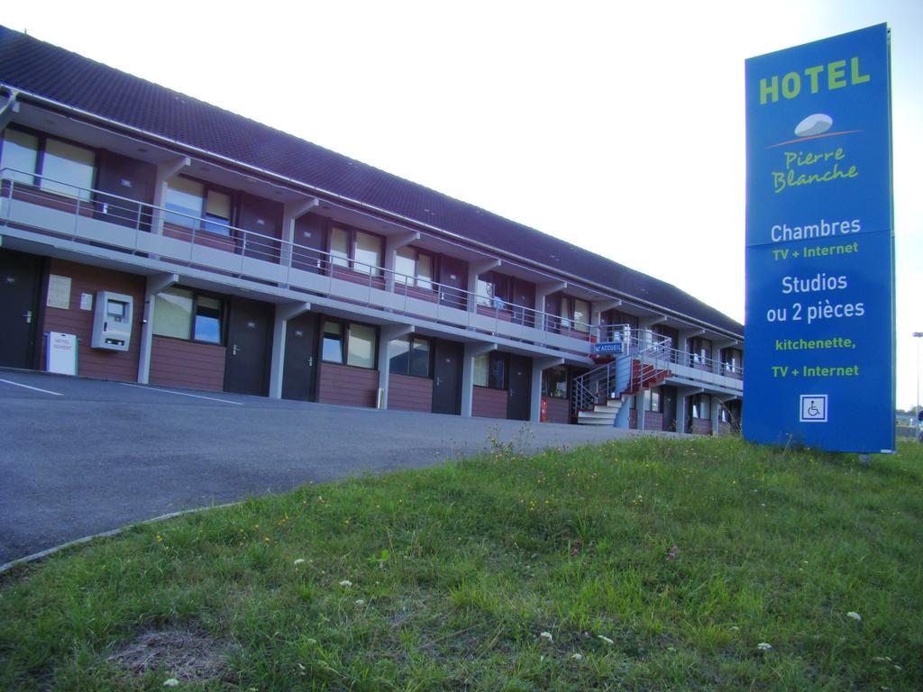 Hotel Pierre Blanche Chatillon-en-Michaille Esterno foto